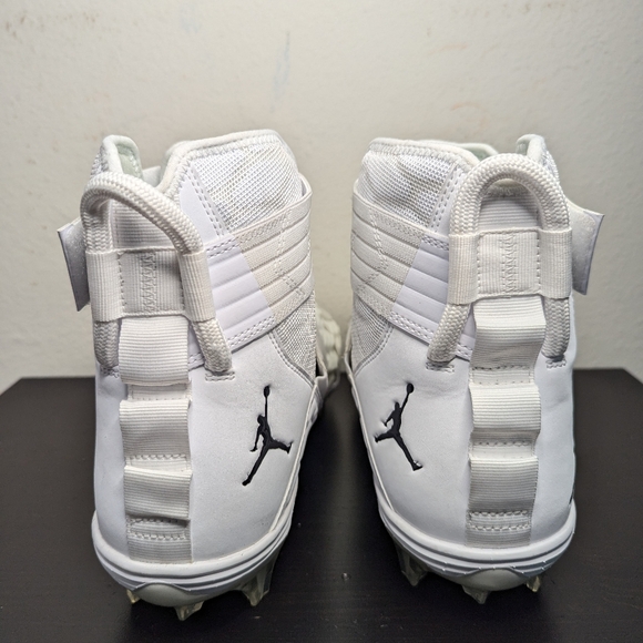 Nike Jordan Force Savage Elite 2 White Football Cleats Mens (CV1665-103) - Picture 7 of 8